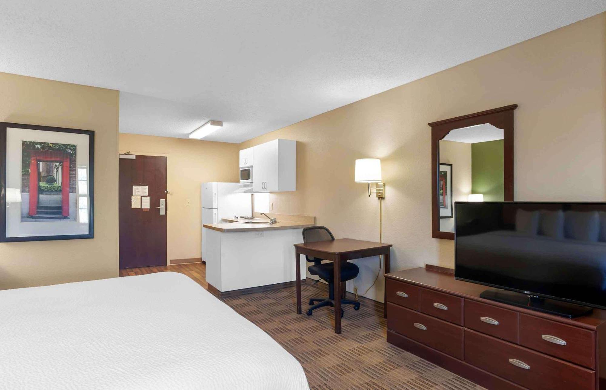 Extended Stay America Select Suites - Madison - Old Sauk Rd Eksteriør billede