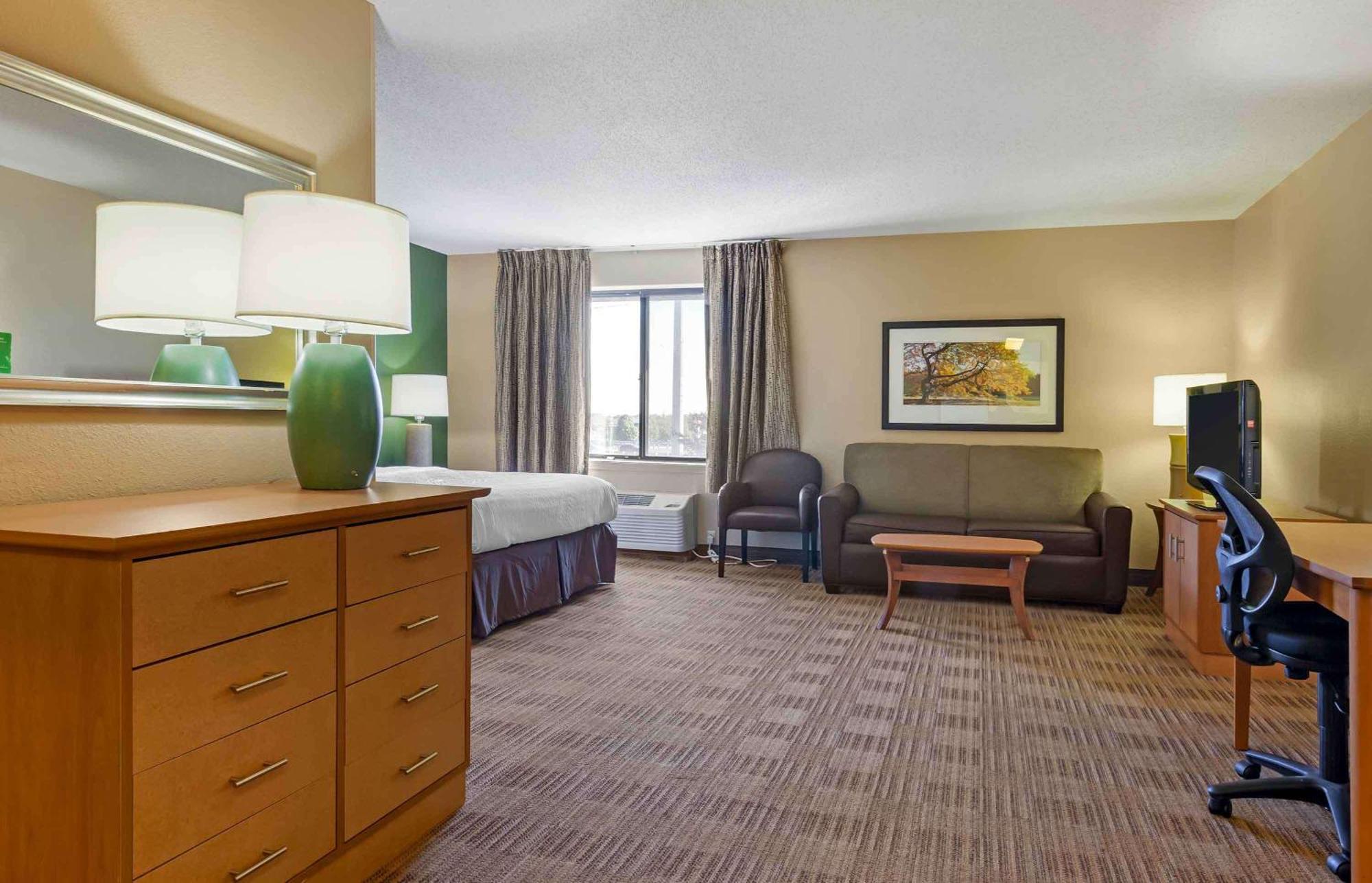 Extended Stay America Select Suites - Madison - Old Sauk Rd Eksteriør billede