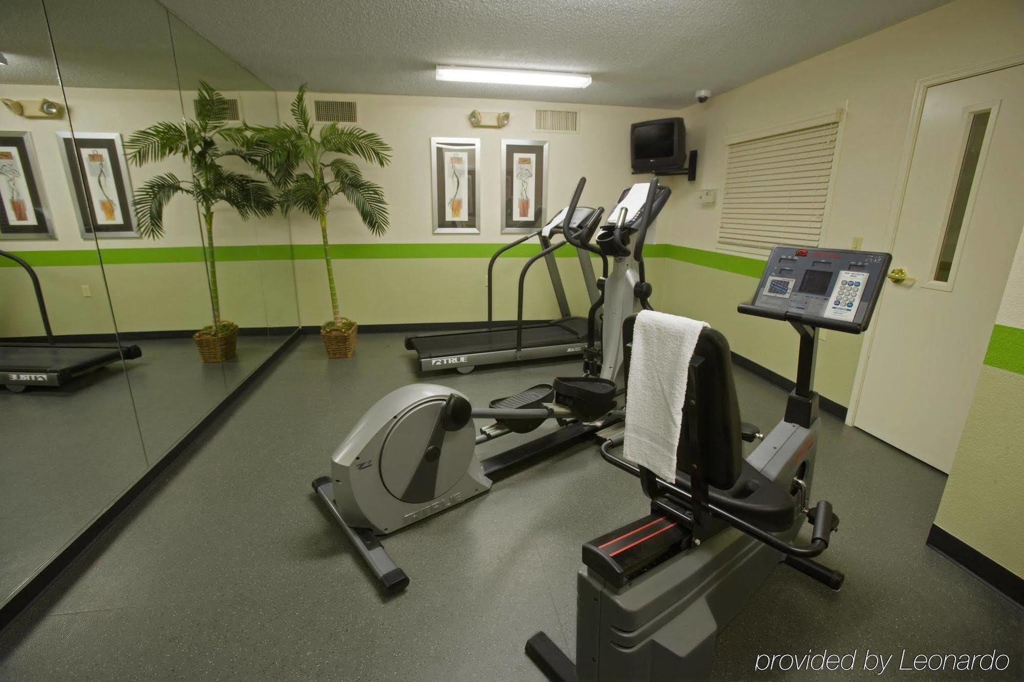 Extended Stay America Select Suites - Madison - Old Sauk Rd Eksteriør billede